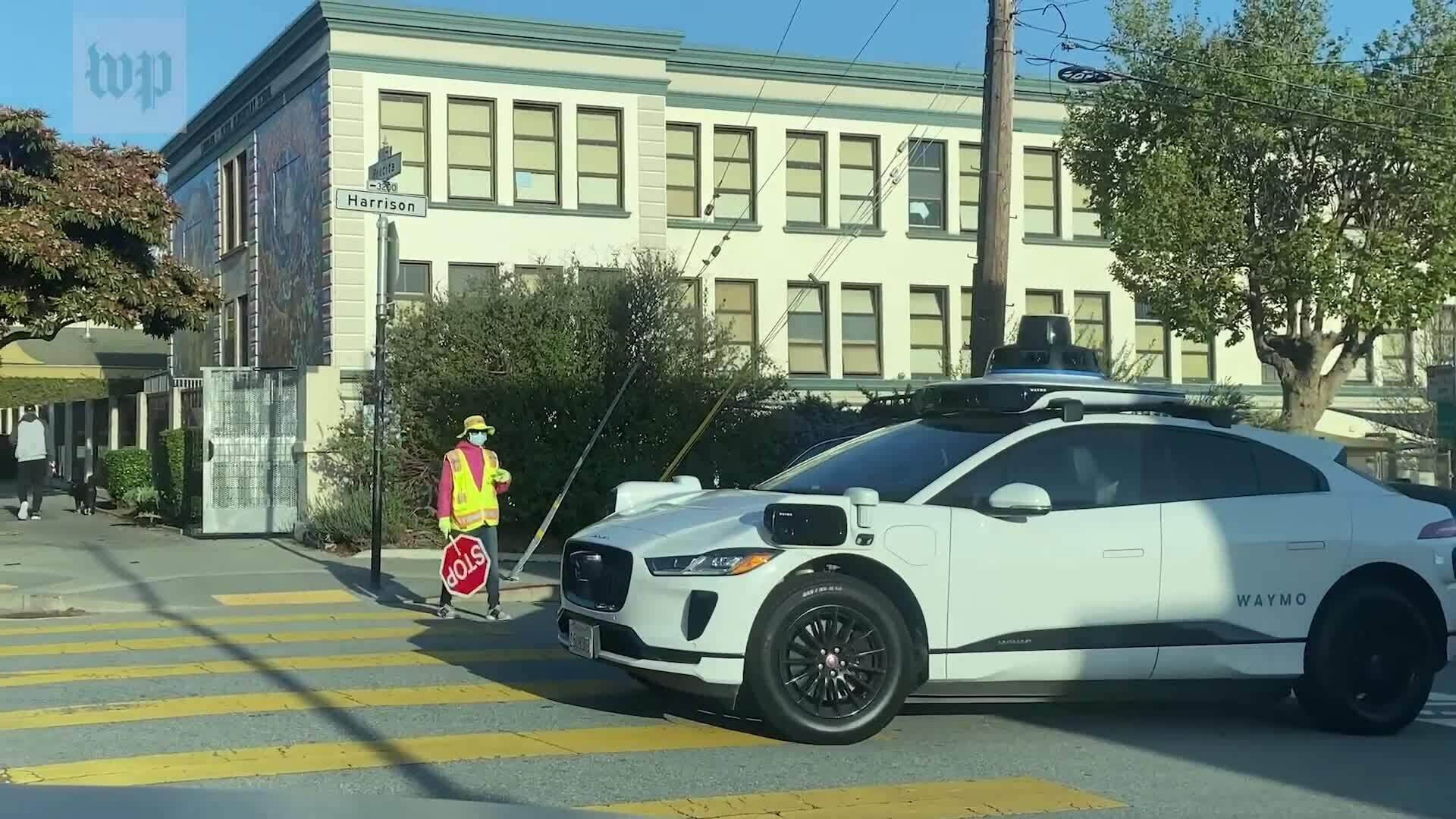 Xe tự lái chạy 'trên từng cây số' ở San Francisco